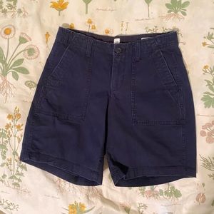 GAP girlfriend chino shorts.